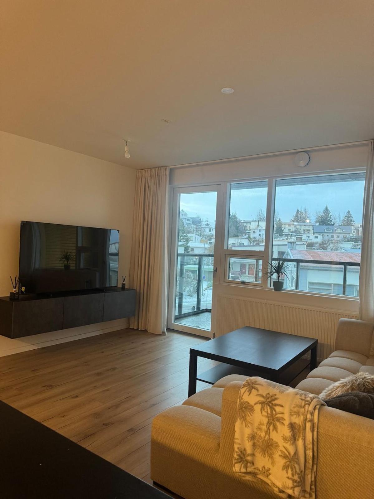 Minimalistic, Flat, Kopavogur Apartment Reykjavík Exterior photo